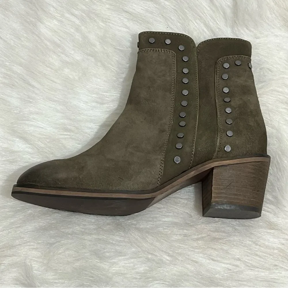 NIB Rebels Danna Distressed Hiking‎ Green Suede Brass Studded Ankle Boot -- 9M